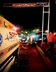 Urgencias 24:7 de tamaño pequeño de tamaño mediano